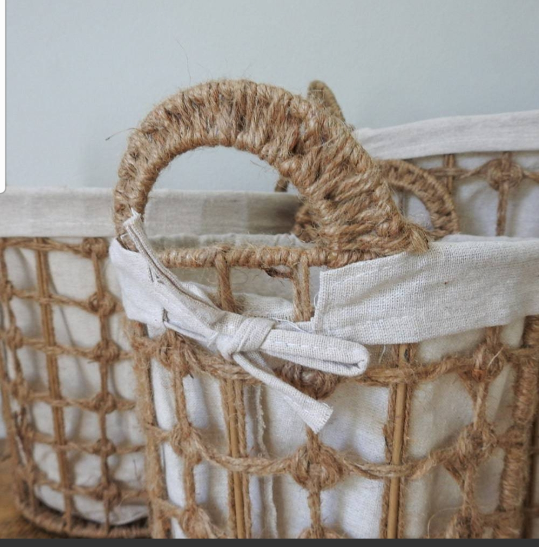 Round Hemp Tied Basket with Fabric Inner